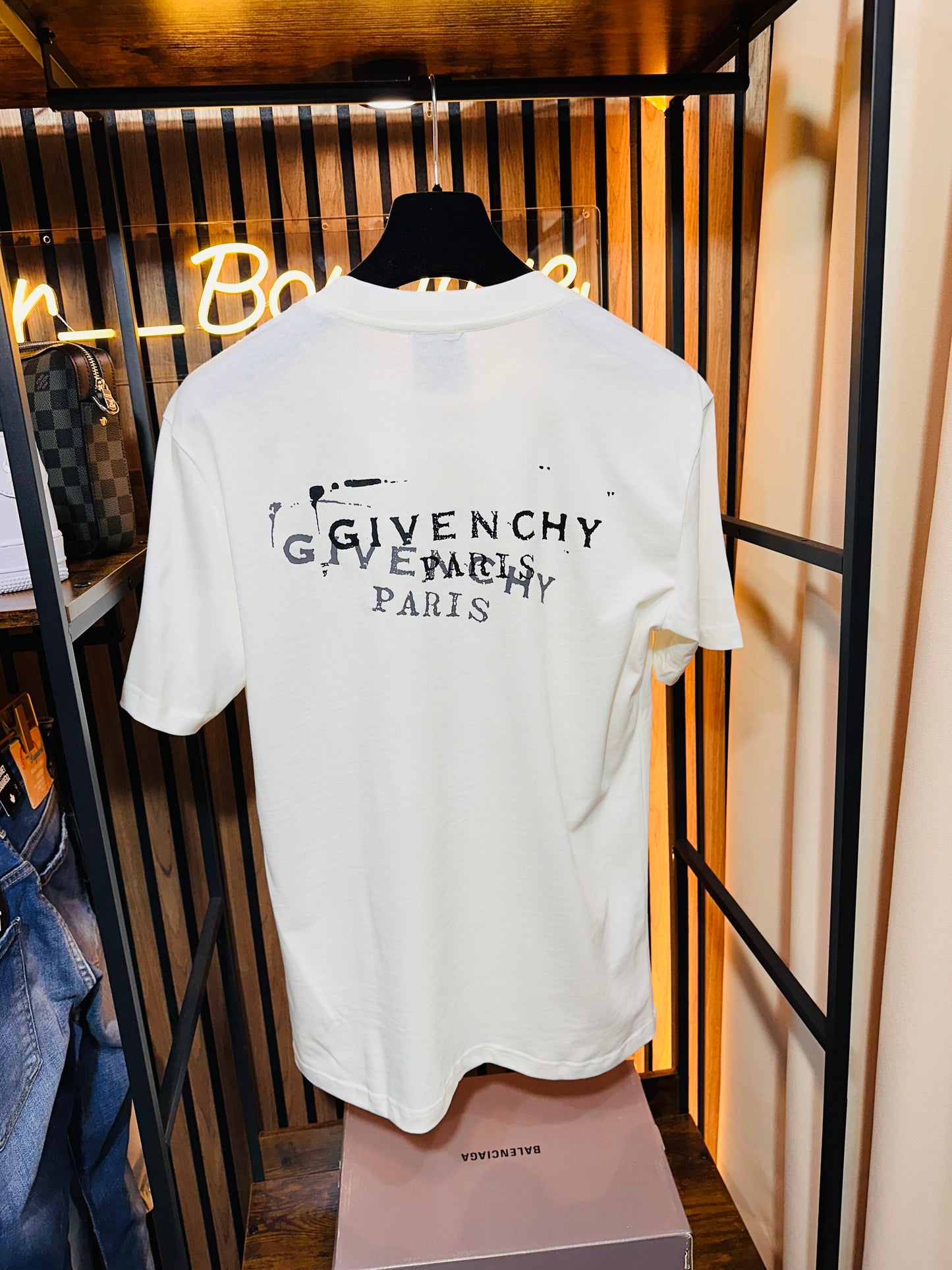 T-SHIRT GIVENCHY