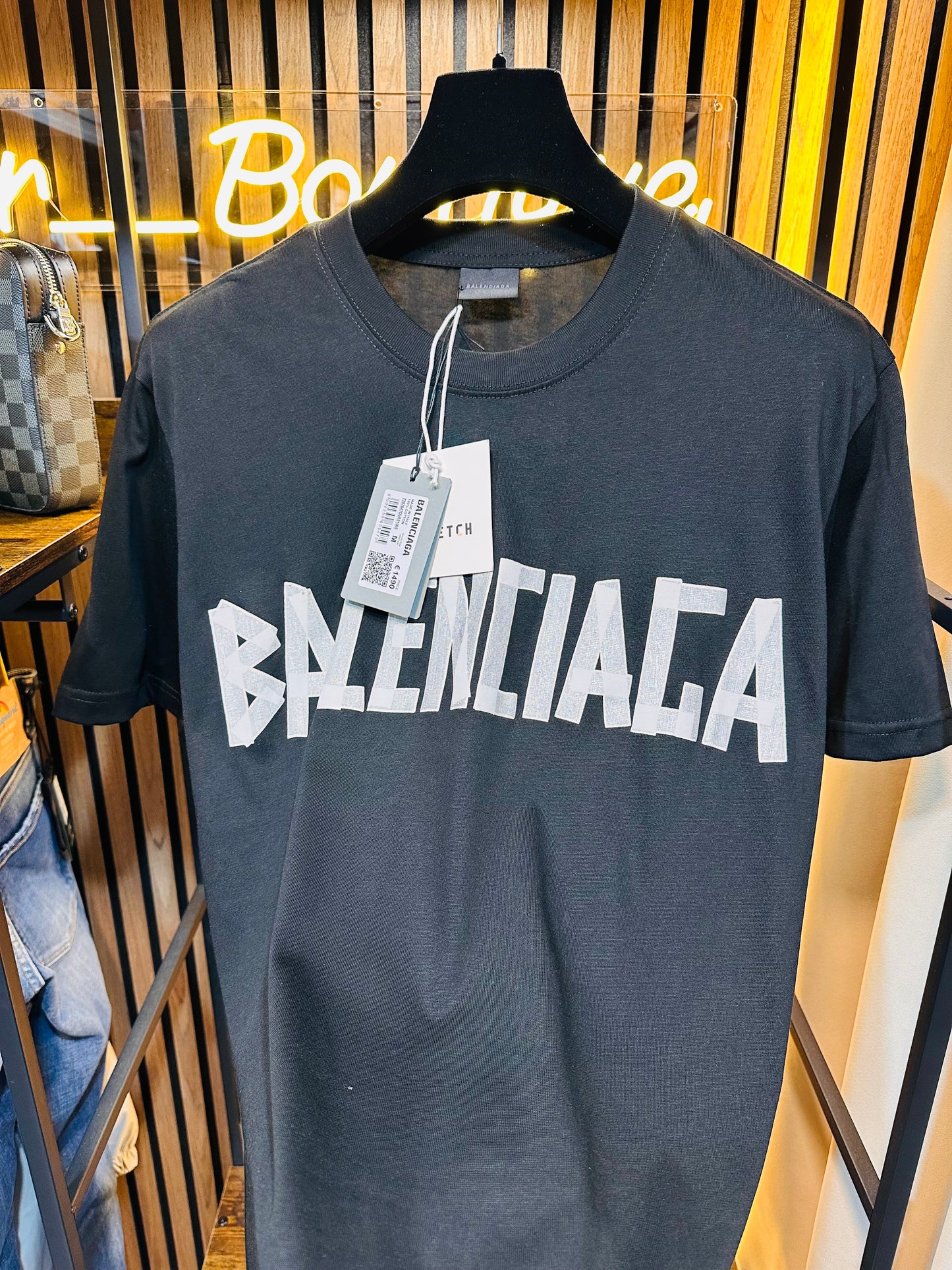 T-SHIRT BALENCIAGA