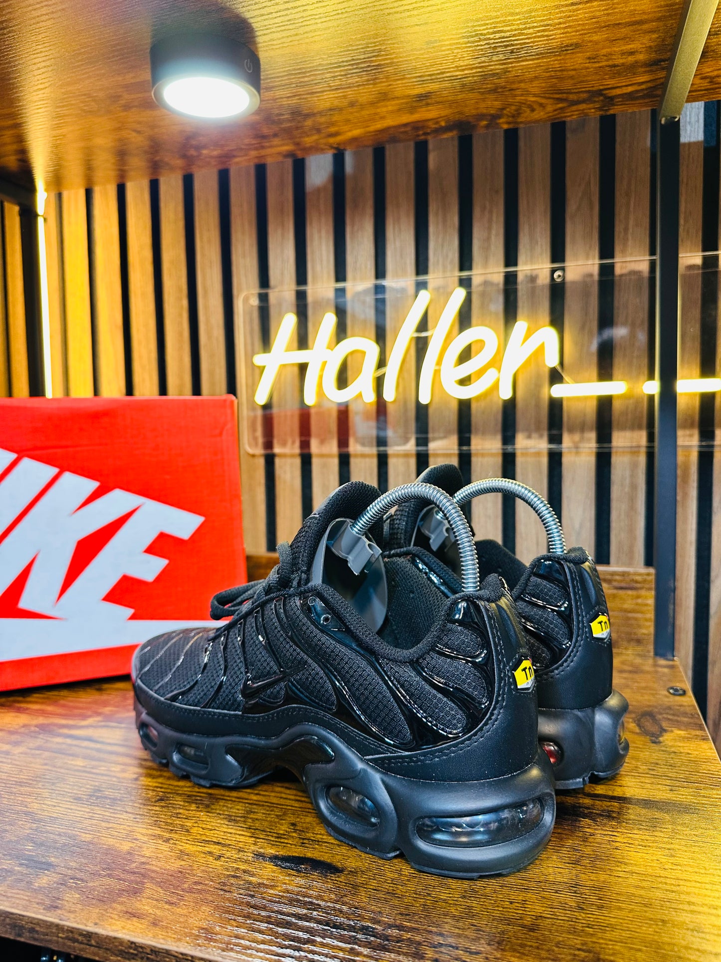 NIKE TN full black