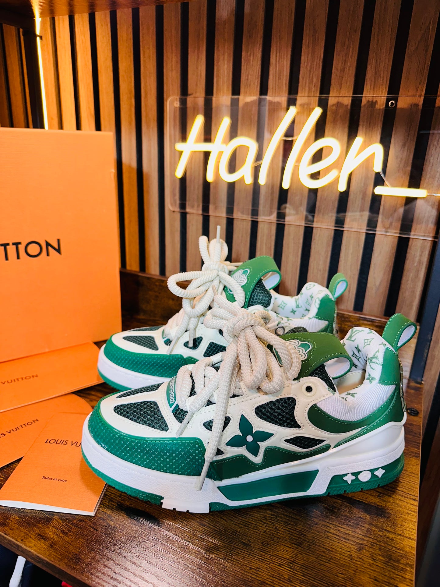 LOUIS VUITTON SKETE green