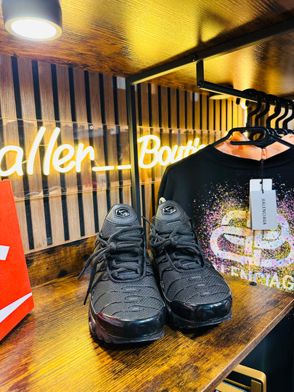 NIKE TN full black