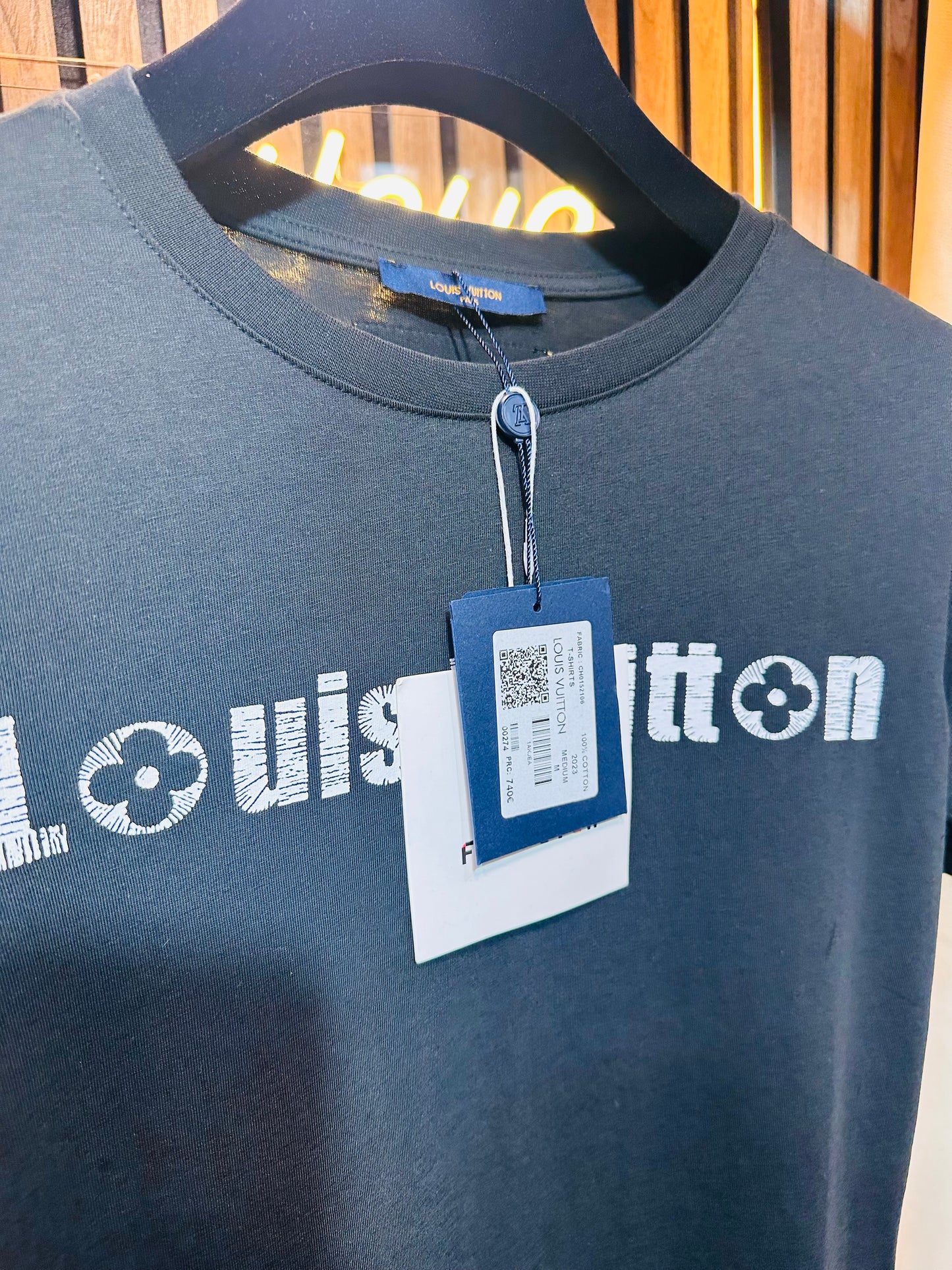 T-SHIRT LOUIS VUITTON ￼