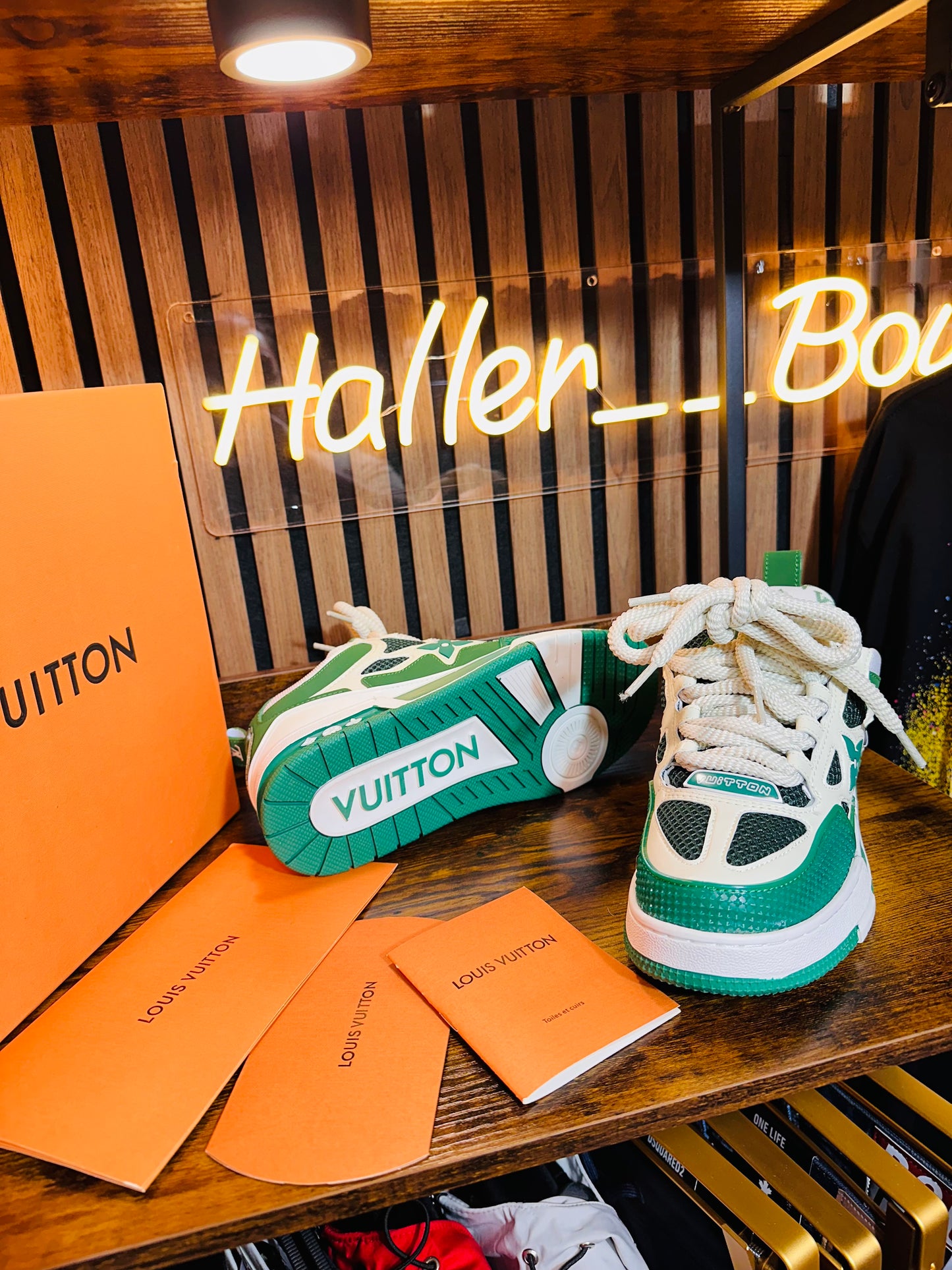 LOUIS VUITTON SKETE green