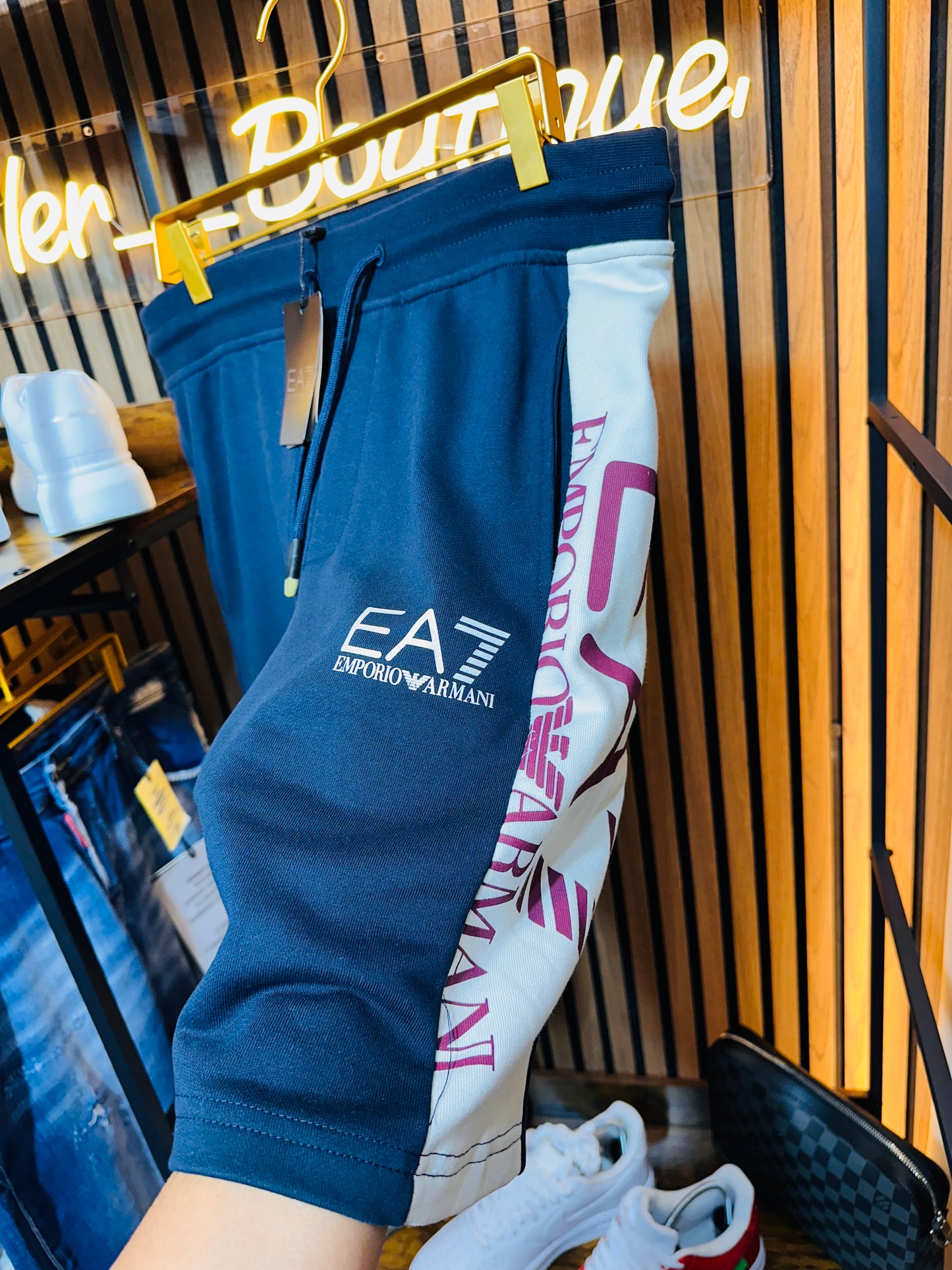 EA7 shorts blue