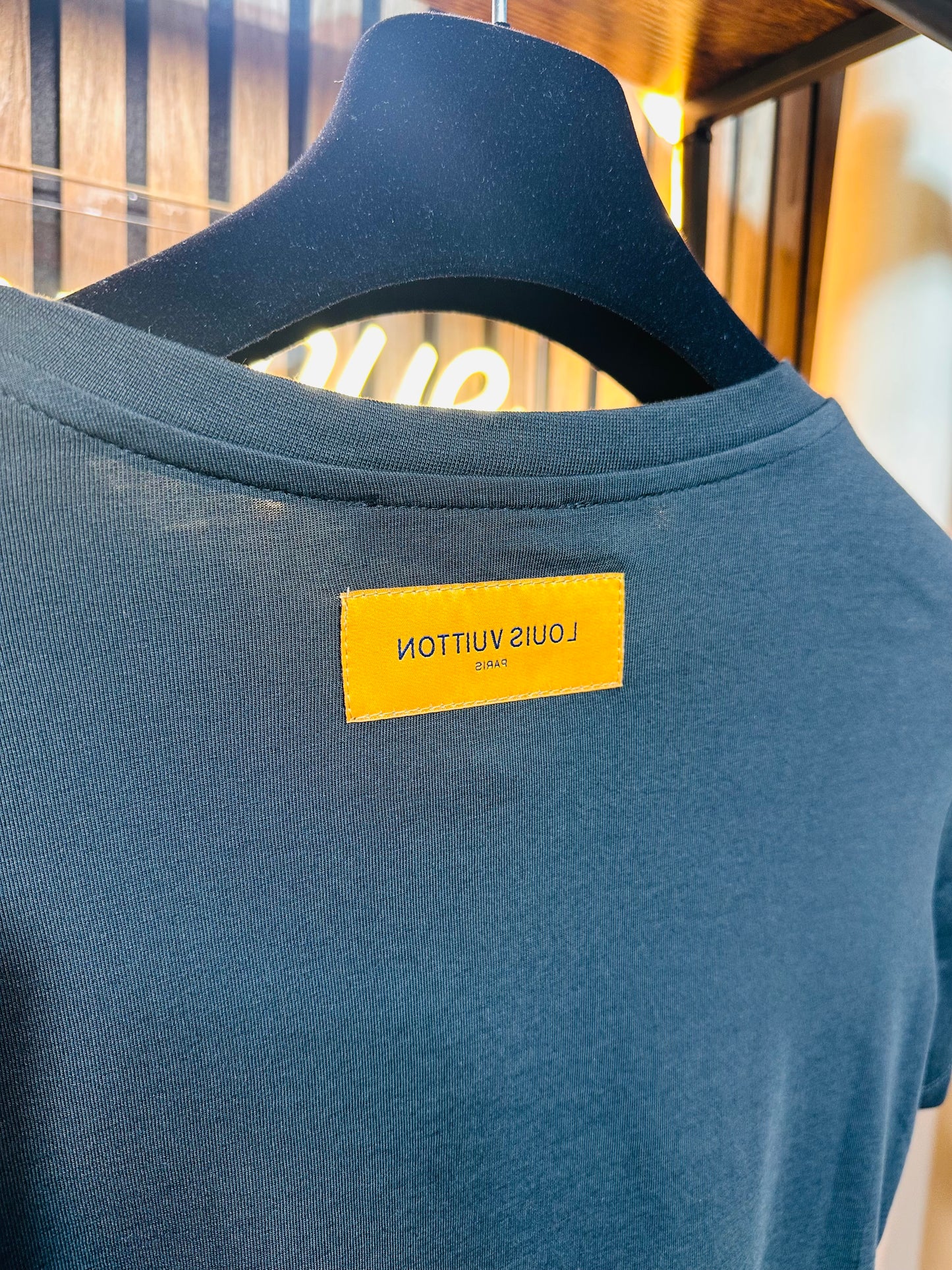 T-SHIRT LOUIS VUITTON ￼