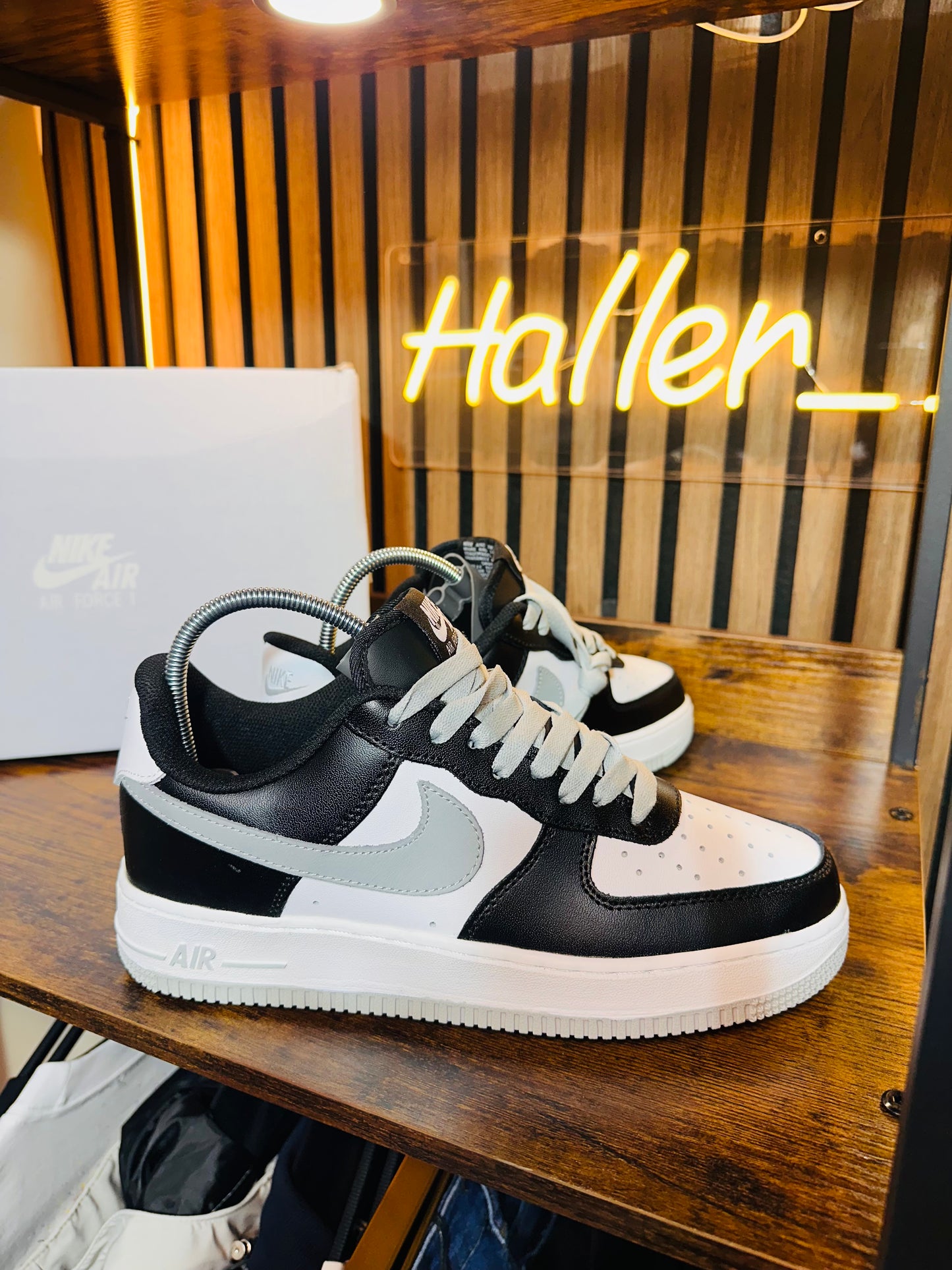 NIKE AIR FORCE panda